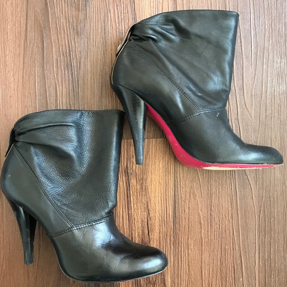 BCBGMaxAzria Shoes - BCBGMAXAZRIA all leather black heeled boots